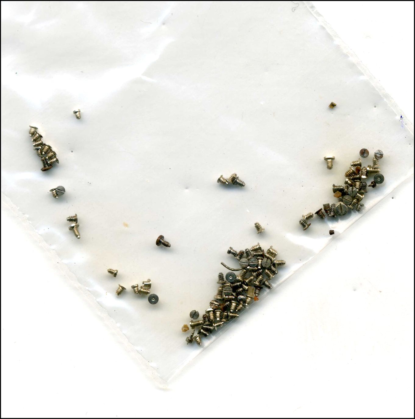 Economy Battery Bridge Screws For Wrist Watches - MX160A