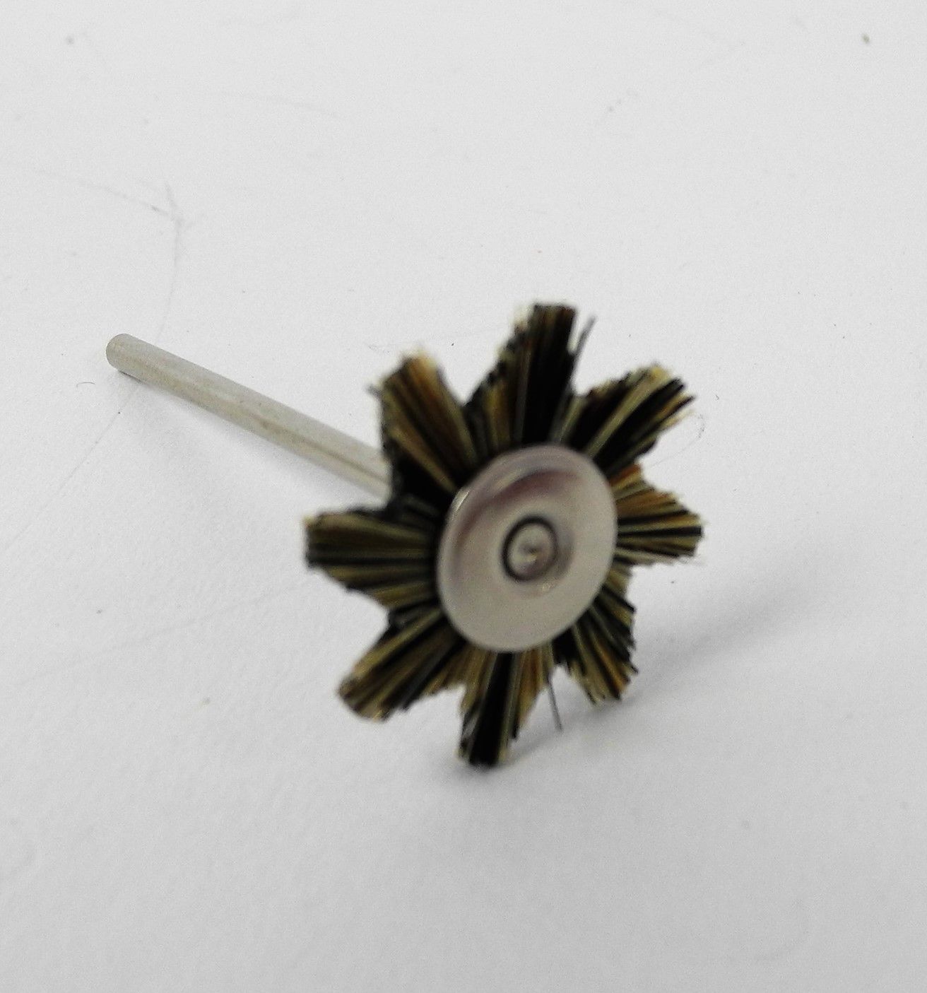 Mounted 'Geza' Grey Chung king Hair Brush - Hatho 122HP  - TM5150GEZA