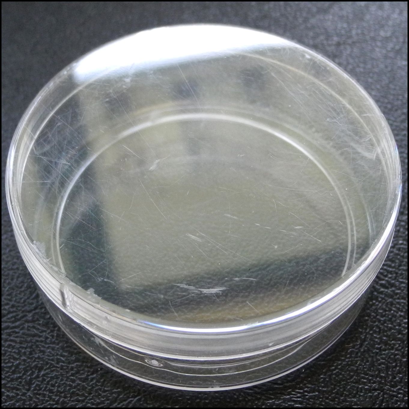 Perspex Box Ø58mm x 20mm With Lid - HB329