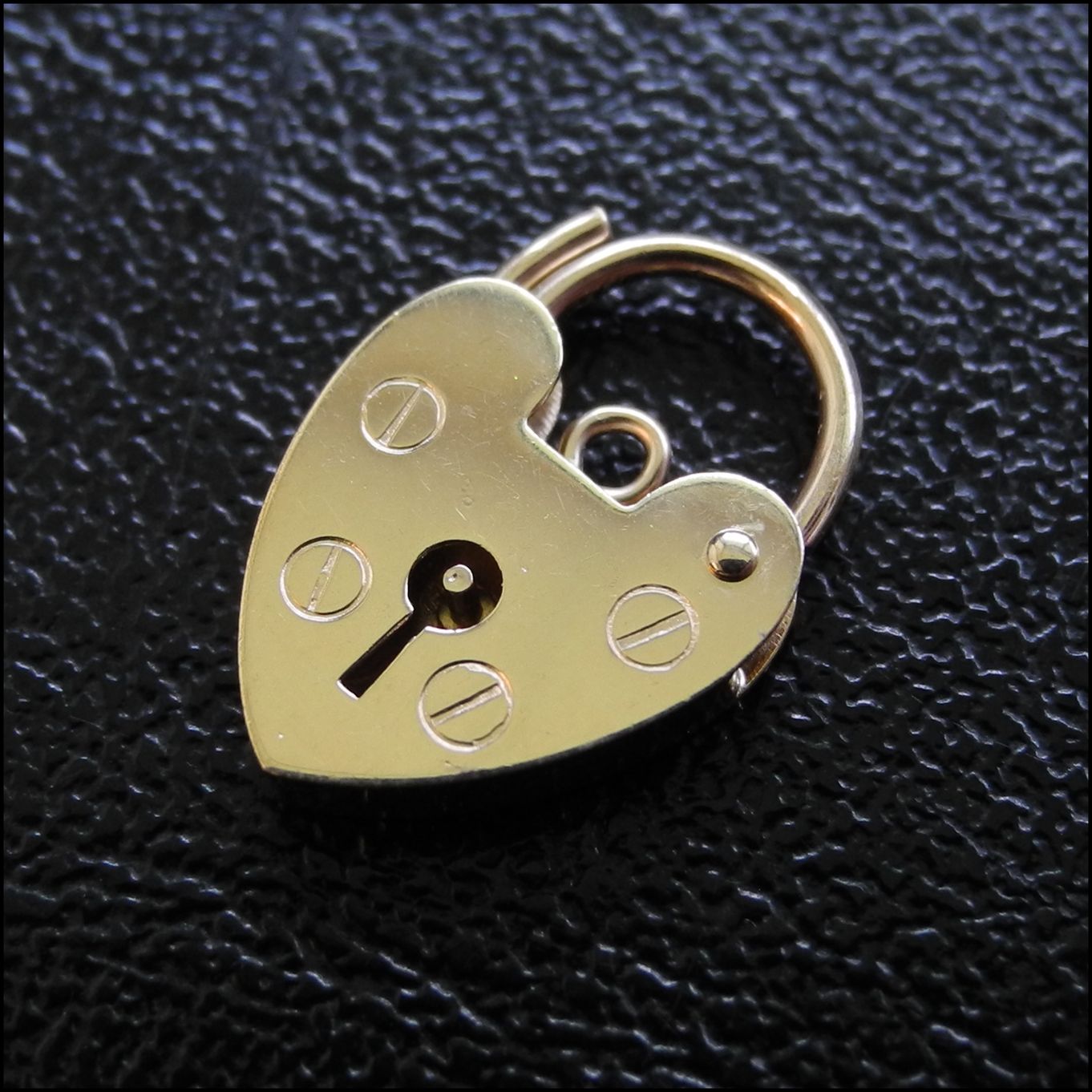 9ct Heart Padlock Clasp, 13mm- FP52