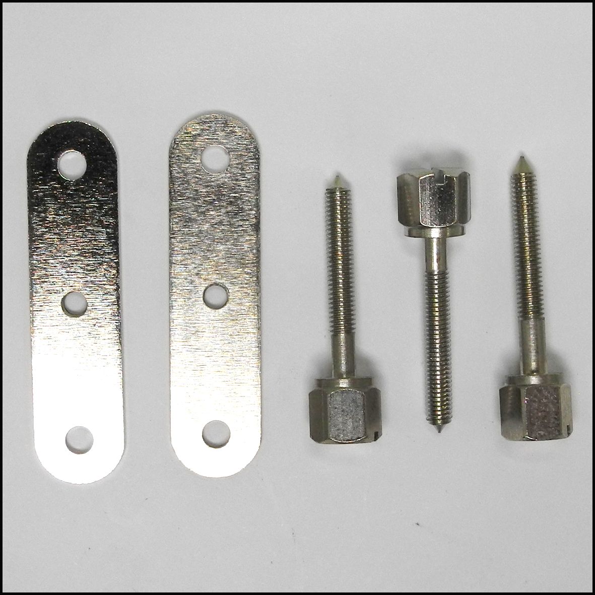 Mounting Screws & Plates 40mm - CM52