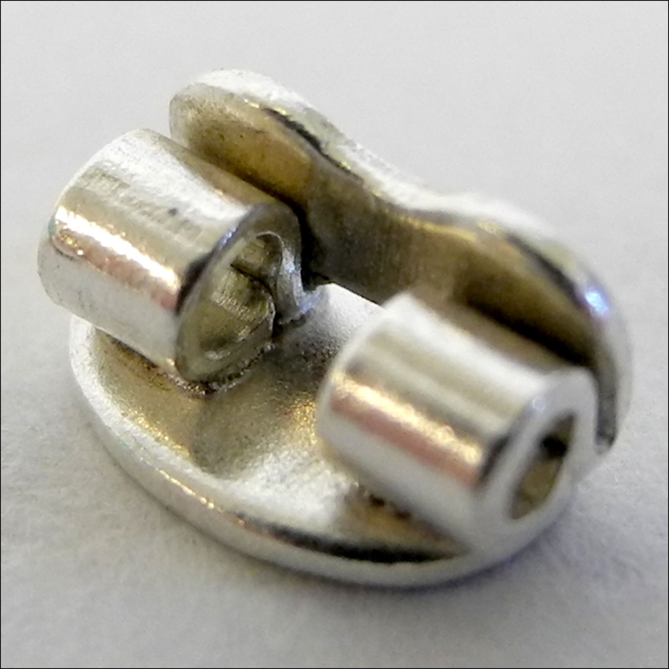 Chenier Joint, Base Oval 5x4mm, Silver - FB637