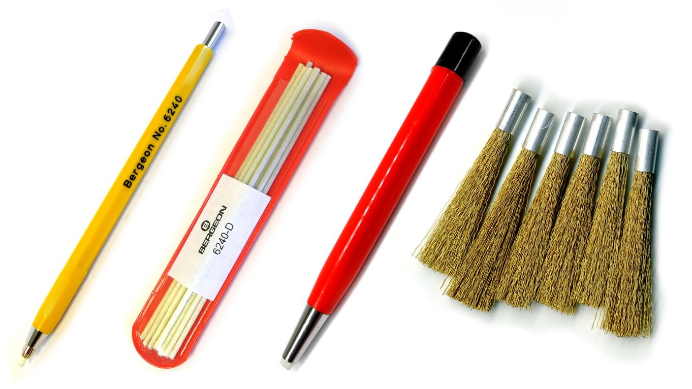 Glass Fibre and Brass Scratch Brushes