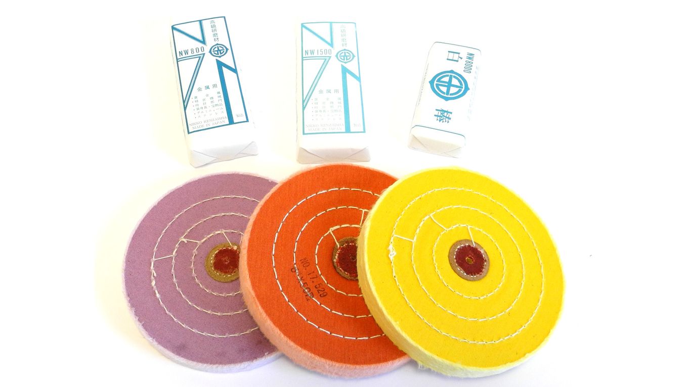 Plato Compounds and Mops