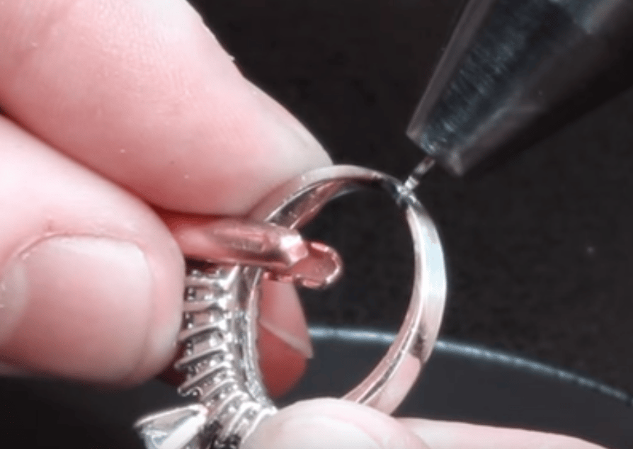 Pulse Arc Welding a ring resize