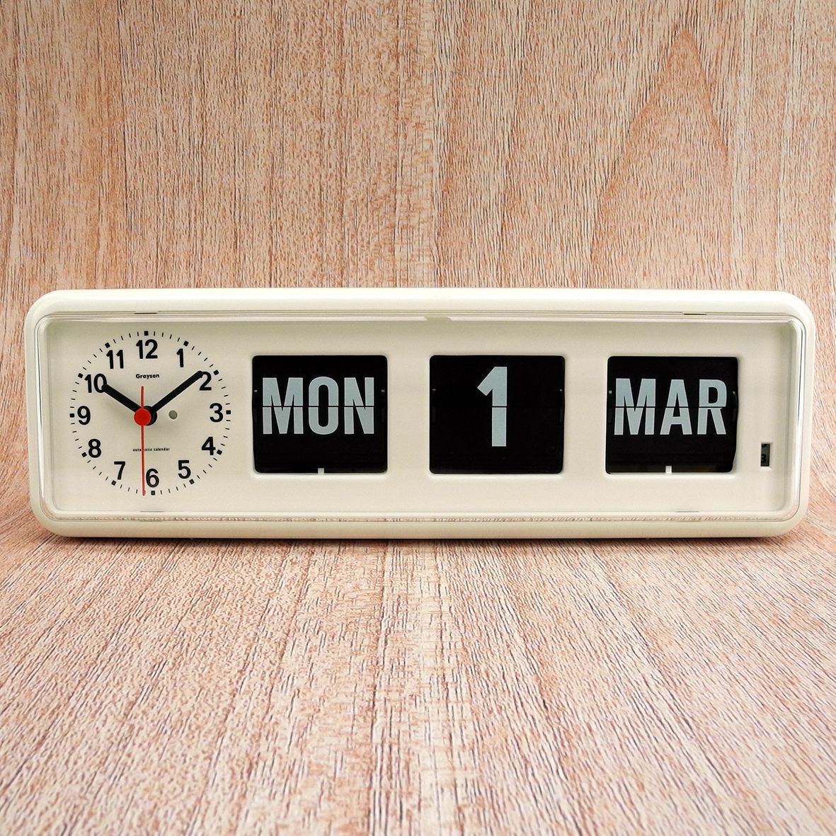 Twemco AL-30 Analog Flip Clock with Alarm