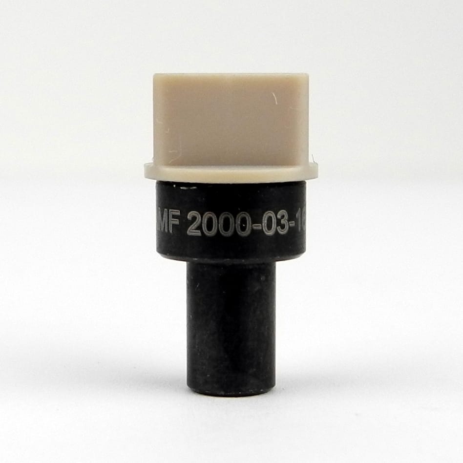 HORIA PEEK BUTTON No.16 - HT2000-03-16