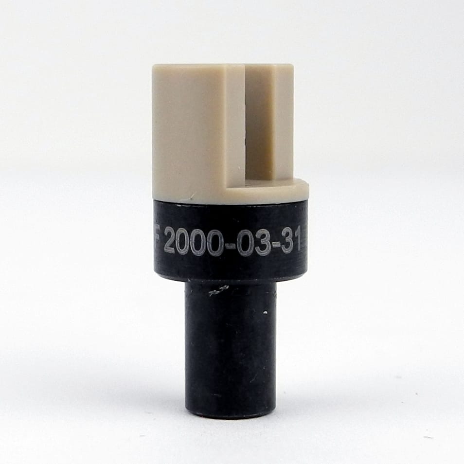 HORIA PEEK BUTTON No.31 - HT2000-03-31