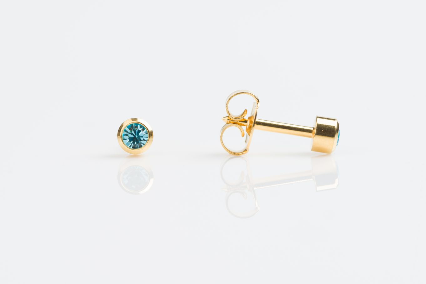 Studex March Aquamarine Blue Birthstone Studs - E23