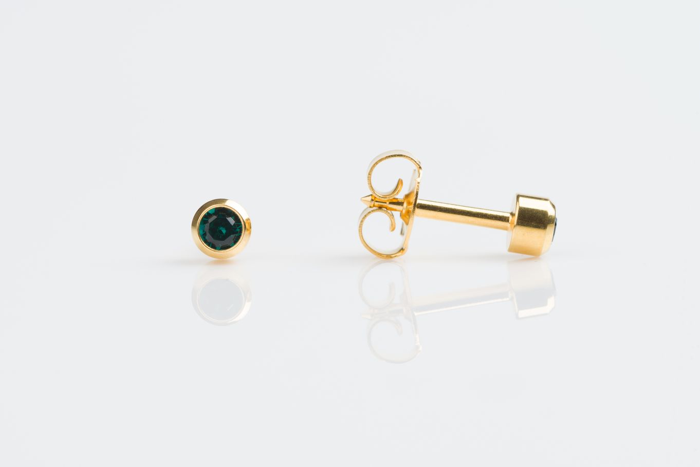 Studex May Emerald Green Birthstone Studs - E25