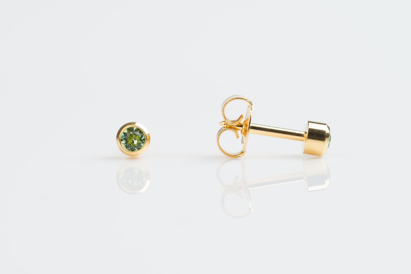 Studex August Peridot Green Birthstone Studs - E28