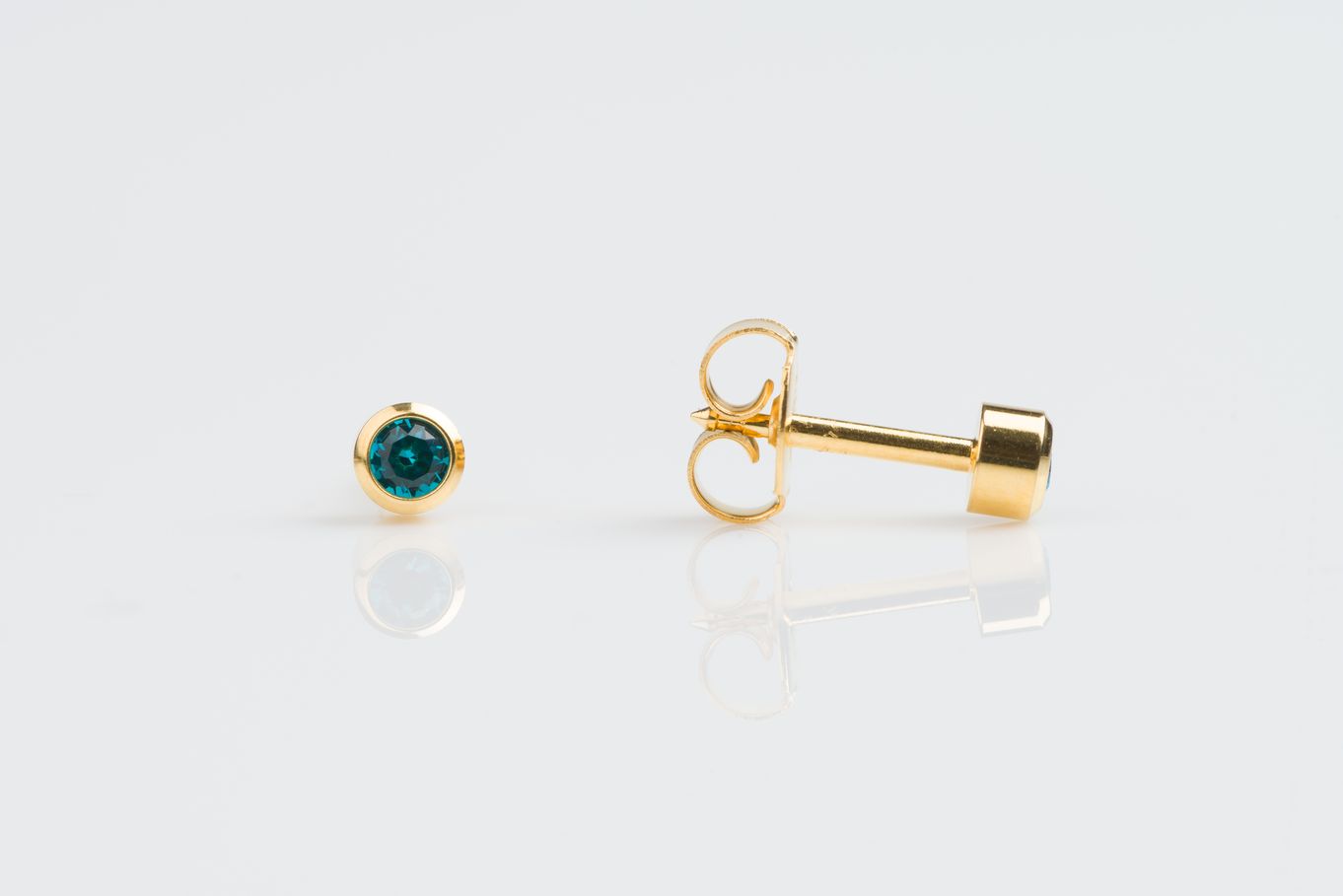 Studex December Turquoise Green Birthstone Studs - E212