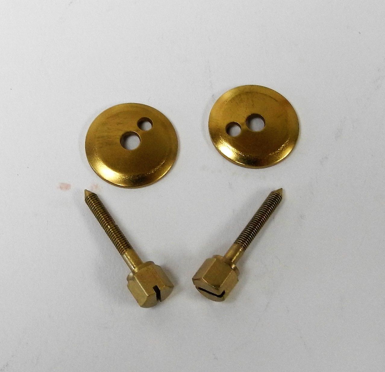 Mounting Screws & Plates - CM51