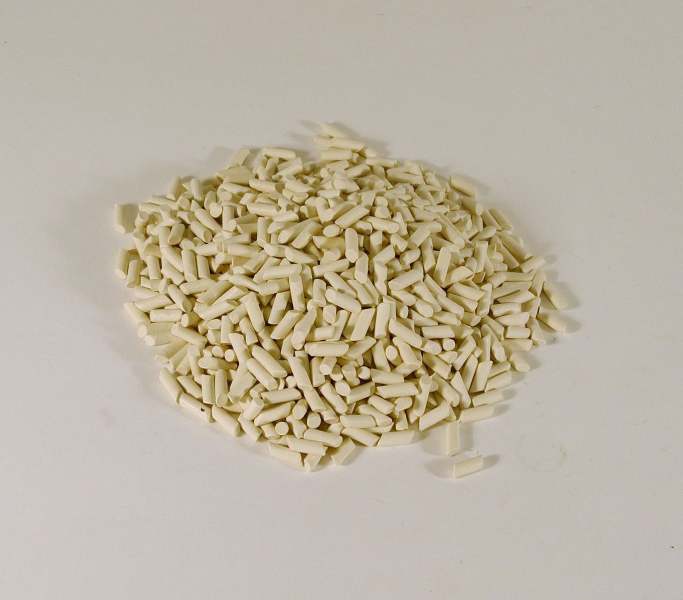 White Ceramic Polishing Pins - TZB982