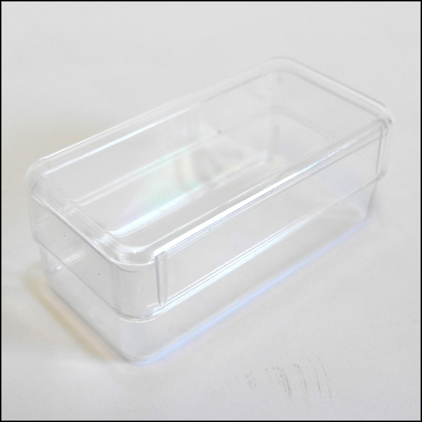 Bergeon Square Plastic Boxes with Elastic Membrane 39mm x 39mm | Esslinger